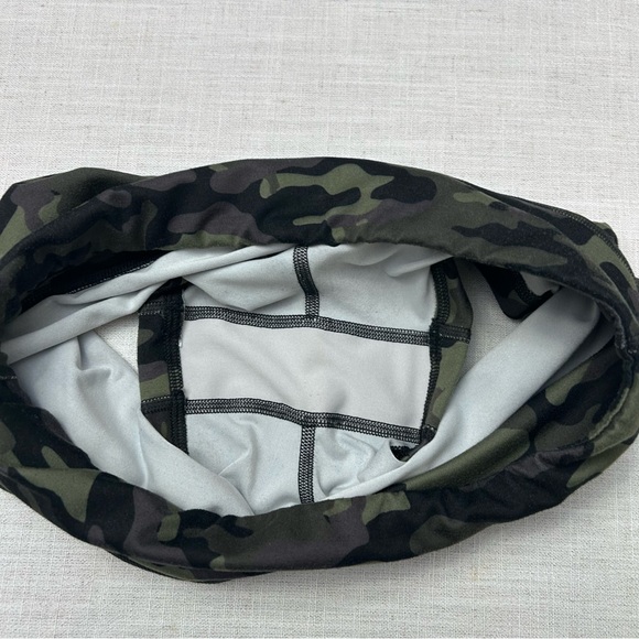 FLEO CrossFit Shorts Women’s Size Small - Picture 4 of 5